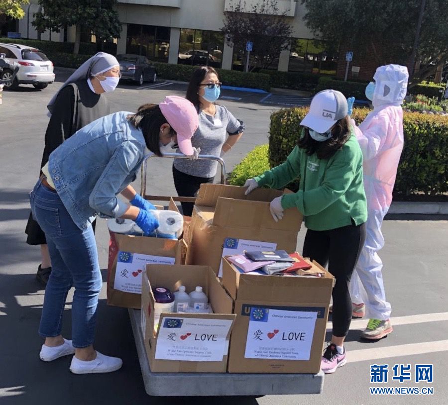 （國際疫情&middot;圖文互動(dòng)）（1）通訊：一個(gè)微信群里的抗疫故事