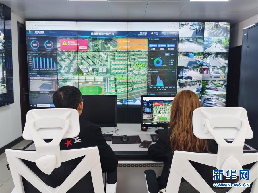 （在習(xí)近平新時(shí)代中國特色社會主義思想指引下&mdash;&mdash;新時(shí)代新作為新篇章&middot;習(xí)近平總書記關(guān)切事&middot;圖文互動）（1）扎緊籬笆打好樁&mdash;&mdash;各地筑牢社區(qū)防控安全屏障