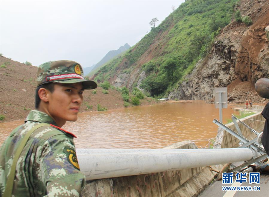 （為了民族復(fù)興&middot;英雄烈士譜&middot;圖文互動）謝樵：為救援泅渡堰塞湖，犧牲時只有24歲