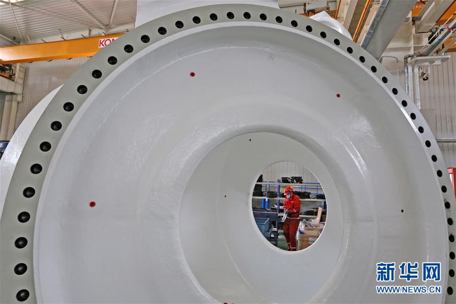 （聚焦復(fù)工復(fù)產(chǎn)&middot;圖文互動(dòng)）（1）聆聽(tīng)復(fù)蘇的腳步&mdash;&mdash;新疆企業(yè)一線生產(chǎn)見(jiàn)聞