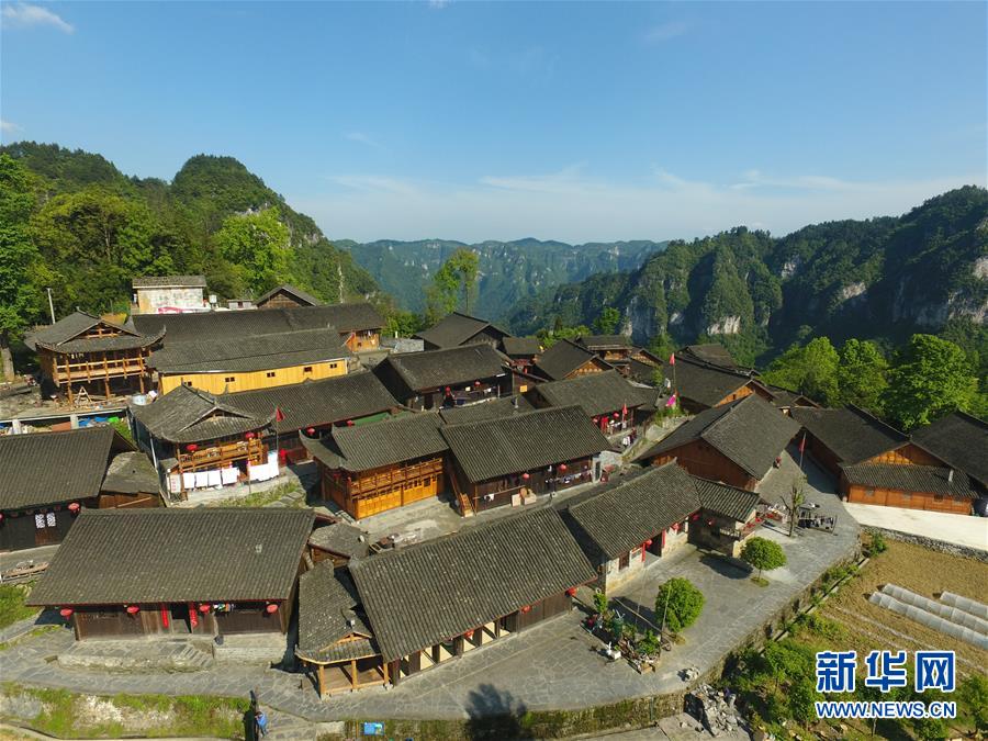 （新華全媒頭條&middot;圖文互動）（6）初夏，循著總書記的腳步探訪產業(yè)扶貧新事