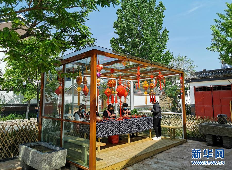 (新華全媒頭條·圖文互動(dòng))(11)沿著習(xí)近平總書(shū)記考察時(shí)的“非遺”足跡