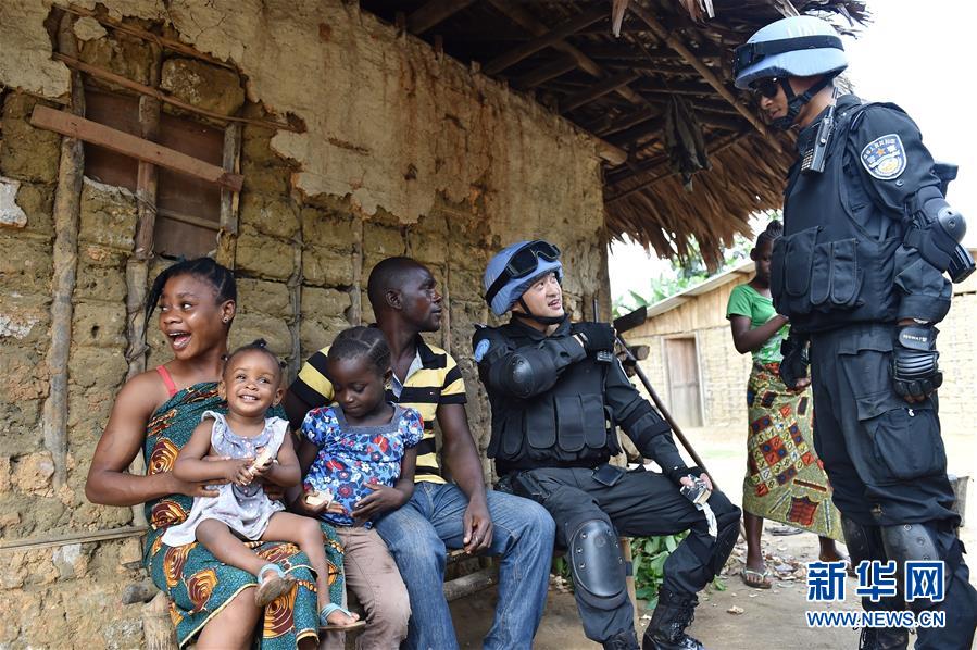 （新華全媒頭條&middot;圖文互動(dòng)）（13）崢嶸歲月30年 中國(guó)藍(lán)盔衛(wèi)和平