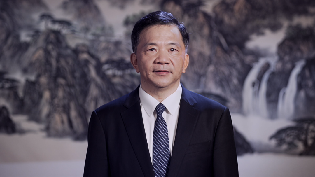 中宣部副部長  中央廣播電視總臺臺長、總編輯   慎海雄