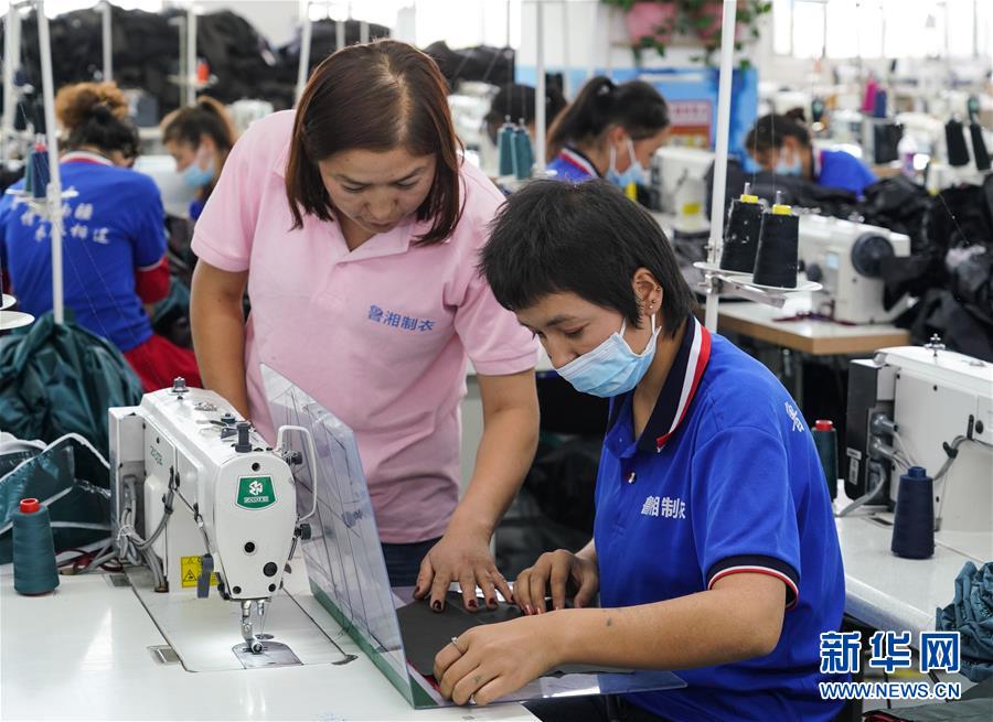 (決戰(zhàn)決勝脫貧攻堅(jiān)·圖文互動)(2)紡織女工進(jìn)城記