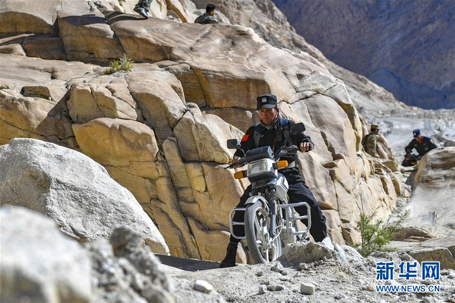 （新華全媒頭條&middot;圖文互動）（12）飛吧，&ldquo;帕米爾雄鷹&rdquo;！