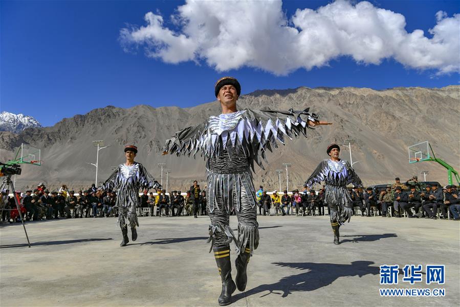 （新華全媒頭條&middot;圖文互動）（13）飛吧，&ldquo;帕米爾雄鷹&rdquo;！