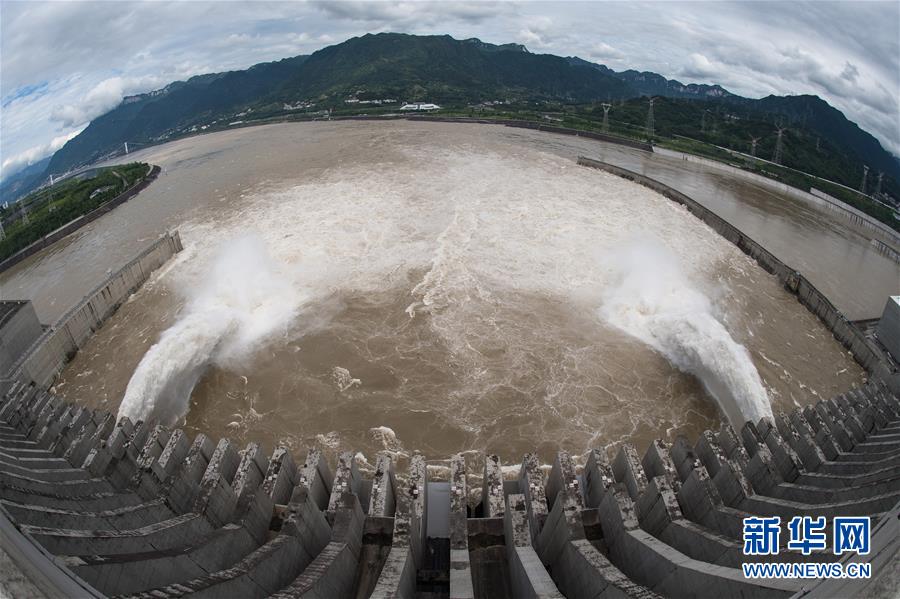 (新華全媒頭條·圖文互動(dòng))(7)把確保人民生命安全放在第一位——聚焦當(dāng)前我國防汛救災(zāi)工作