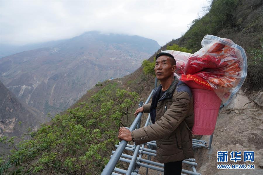 (新華全媒頭條·圖文互動(dòng))(3)砥礪復(fù)興之志 永葆赤子之心——寫在中國共產(chǎn)黨成立99周年之際