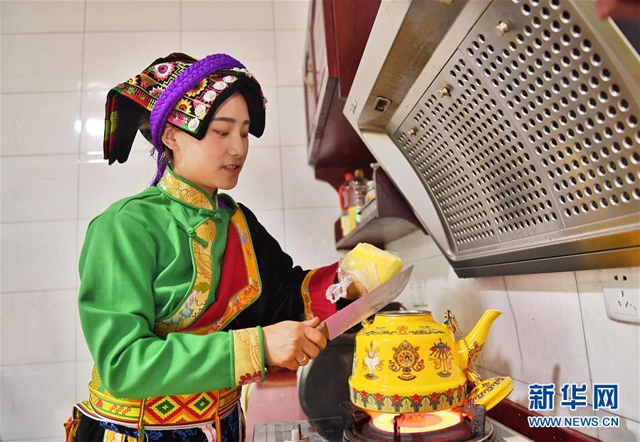 （圖文互動(dòng)）（4）雪山草地展新貌&mdash;&mdash;四川阿壩州脫貧奔小康紀(jì)實(shí)