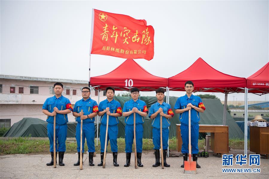 （防汛抗洪&middot;圖文互動）（8）在大堤上成長，為人民守護(hù)&mdash;&mdash;洪水中的青年&ldquo;生力軍&rdquo;