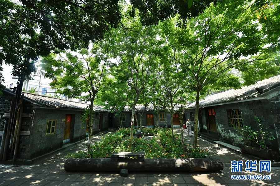 (新華全媒頭條·走向我們的小康生活·圖文互動(dòng))(16)留住鄉(xiāng)愁留住美——千村競(jìng)秀綴瓊州