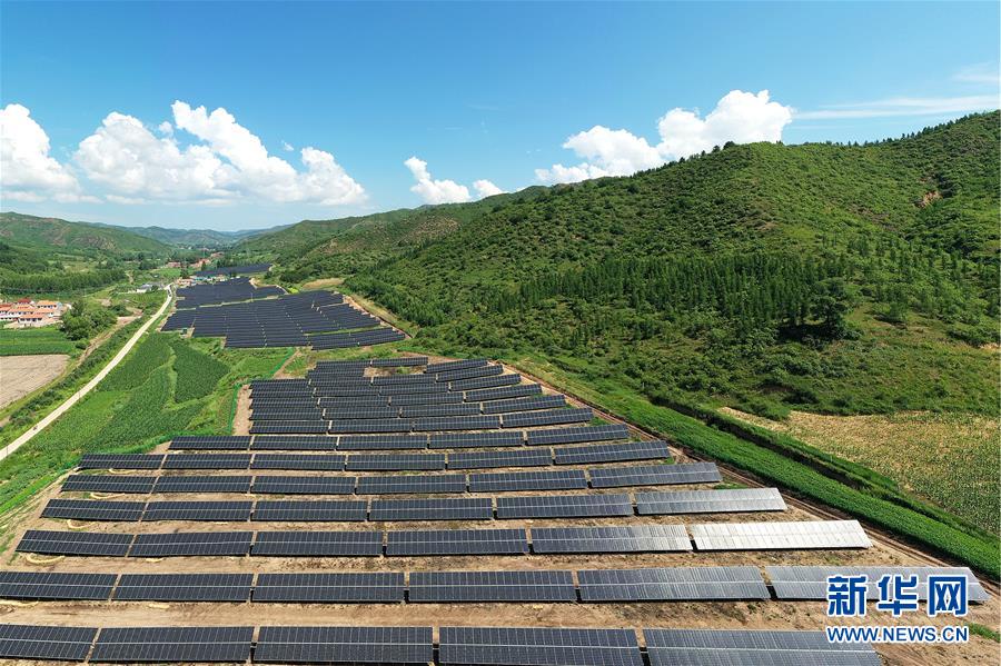 （決戰(zhàn)決勝脫貧攻堅(jiān)&middot;圖文互動）（3）石頭縫里&ldquo;種太陽&rdquo;