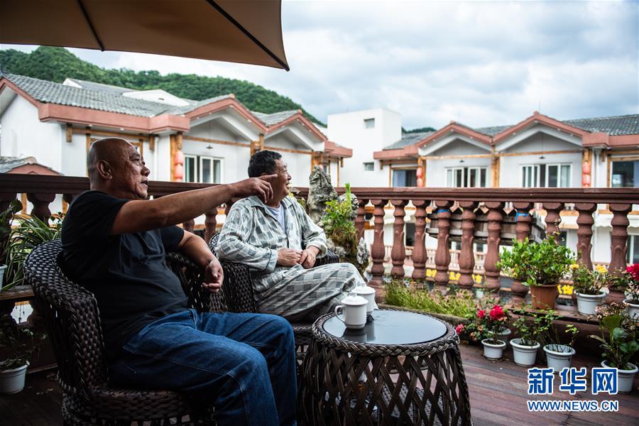 (走向我們的小康生活·圖文互動)(4)紅色圣地的“初心答卷”——革命老區(qū)遵義肝膽相照寫征程