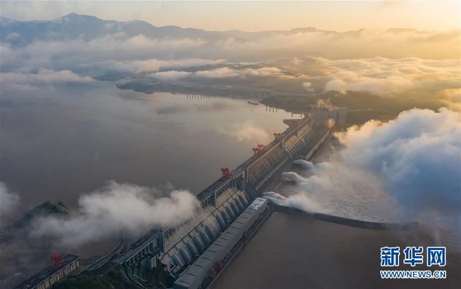 #（防汛抗洪&middot;圖文互動(dòng)）（2）三峽水庫(kù)有效攔蓄長(zhǎng)江2020年第3號(hào)洪水削峰達(dá)36.7%