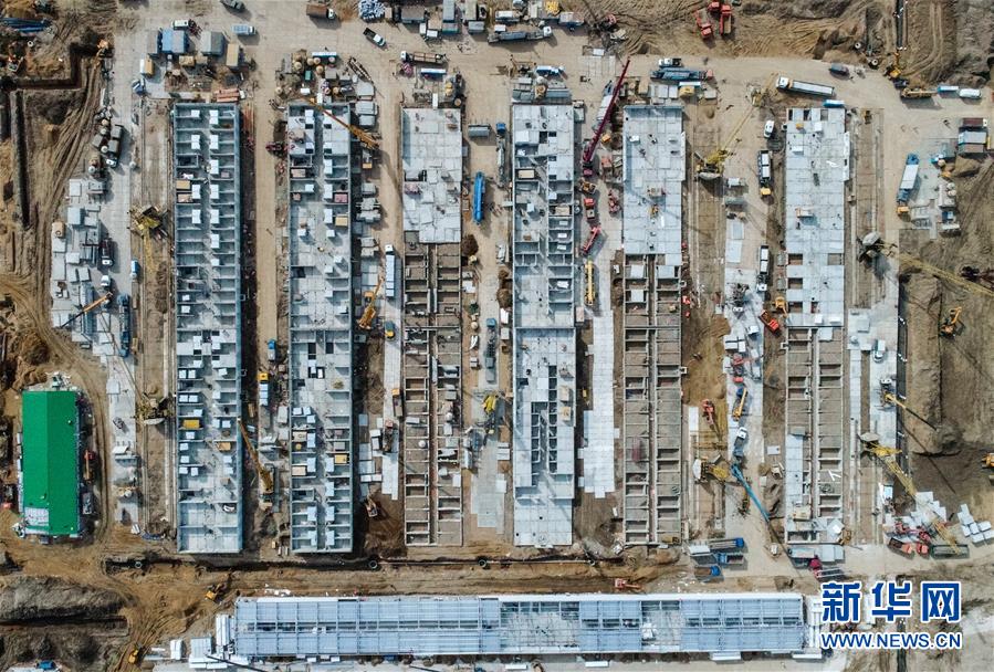 （國際&middot;圖文互動）（3）特稿：穿越寒暑 無問西東&mdash;&mdash;寫在新冠疫情構成&ldquo;國際關注的突發(fā)公共衛(wèi)生事件&rdquo;半年之際