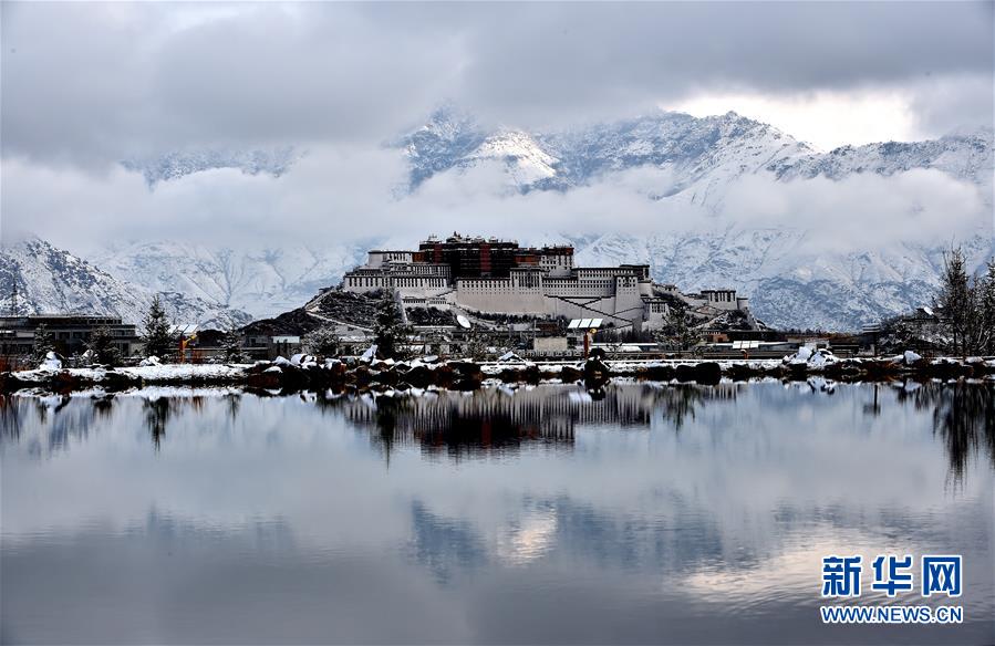 （在習(xí)近平新時(shí)代中國(guó)特色社會(huì)主義思想指引下&mdash;&mdash;新時(shí)代新作為新篇章&middot;習(xí)近平總書(shū)記關(guān)切事&middot;圖文互動(dòng)）（3）綠色映底蘊(yùn)，山水見(jiàn)初心&mdash;&mdash;生態(tài)優(yōu)先、綠色發(fā)展持續(xù)造福群眾美好生活