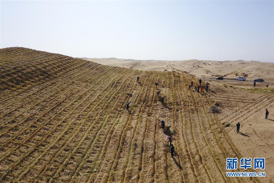 （在習(xí)近平新時(shí)代中國(guó)特色社會(huì)主義思想指引下&mdash;&mdash;新時(shí)代新作為新篇章&middot;習(xí)近平總書(shū)記關(guān)切事&middot;圖文互動(dòng)）（6）綠色映底蘊(yùn)，山水見(jiàn)初心&mdash;&mdash;生態(tài)優(yōu)先、綠色發(fā)展持續(xù)造福群眾美好生活