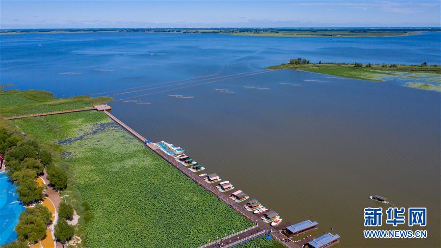 （在習(xí)近平新時(shí)代中國(guó)特色社會(huì)主義思想指引下&mdash;&mdash;新時(shí)代新作為新篇章&middot;習(xí)近平總書(shū)記關(guān)切事&middot;圖文互動(dòng)）（7）綠色映底蘊(yùn)，山水見(jiàn)初心&mdash;&mdash;生態(tài)優(yōu)先、綠色發(fā)展持續(xù)造福群眾美好生活