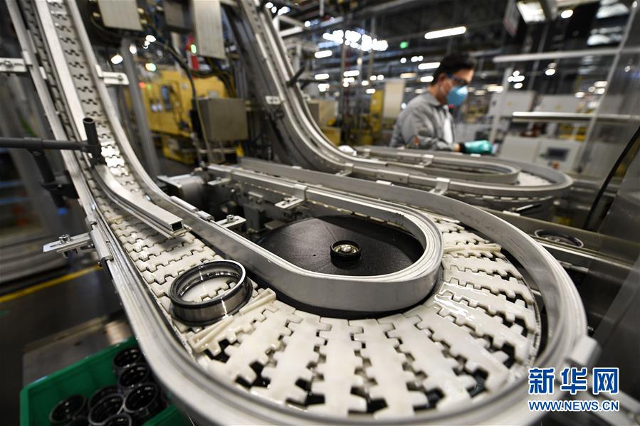 （新華全媒頭條&middot;圖文互動(dòng)）（4）穩(wěn)中求進(jìn) 奮勇前進(jìn)&mdash;&mdash;從中央政治局會(huì)議看中國(guó)經(jīng)濟(jì)走勢(shì)