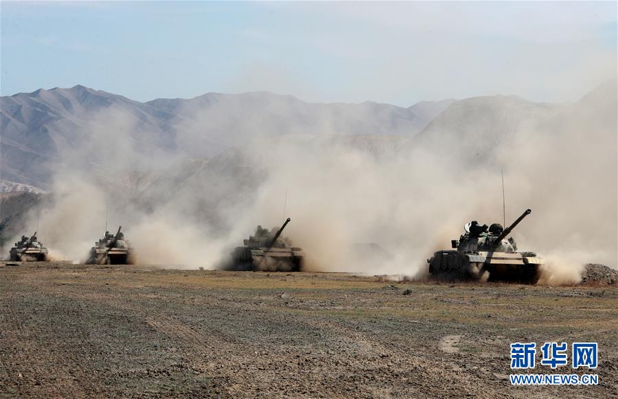 (圖文互動(dòng))(7)邊疆軍營(yíng)“花木蘭”——記“最美新時(shí)代革命軍人”馬和帕麗