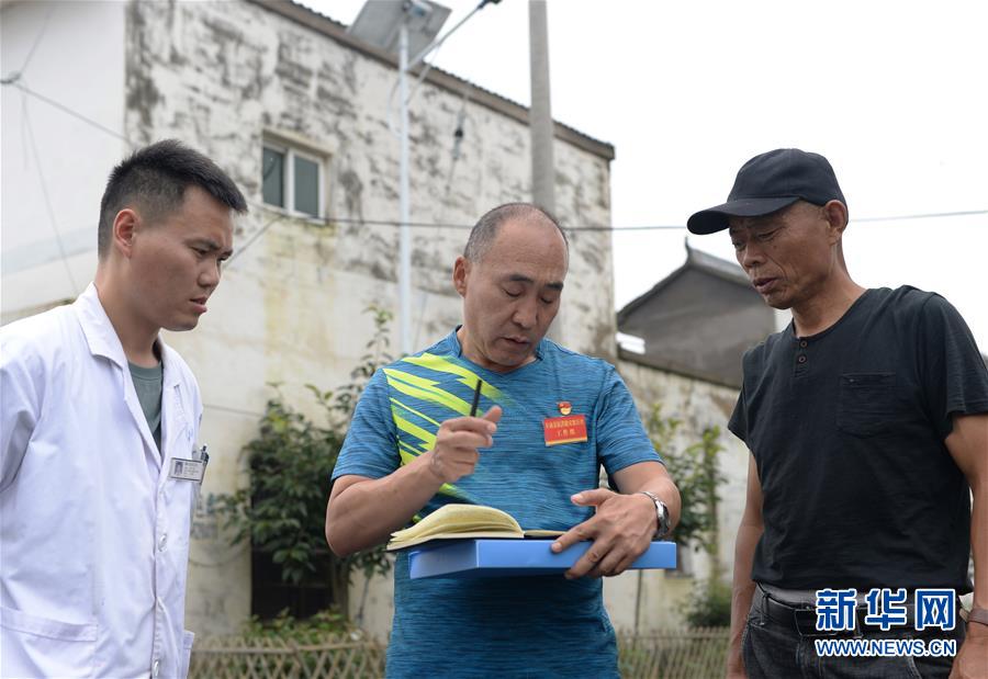 （新華全媒頭條&middot;圖文互動(dòng)）（12）筑起共御水患的鋼鐵長堤&mdash;&mdash;戰(zhàn)洪一線的&ldquo;干群關(guān)系新答卷&rdquo;