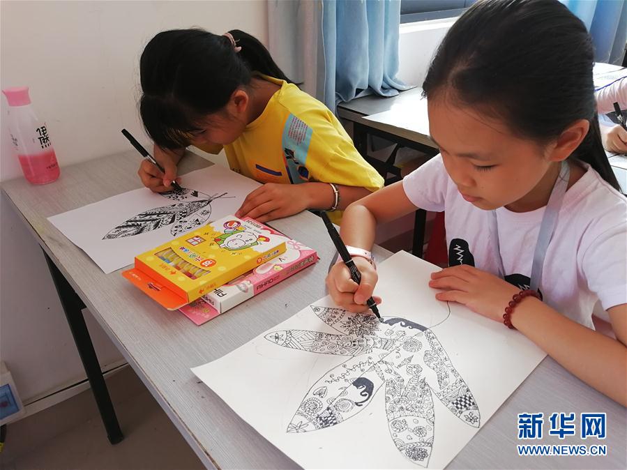 （特別的暑期生活&middot;圖文互動(dòng)）（1）她們的愿望，在這個(gè)假期實(shí)現(xiàn)&mdash;&mdash;廣西隆安易地扶貧搬遷安置區(qū)暑期見(jiàn)聞