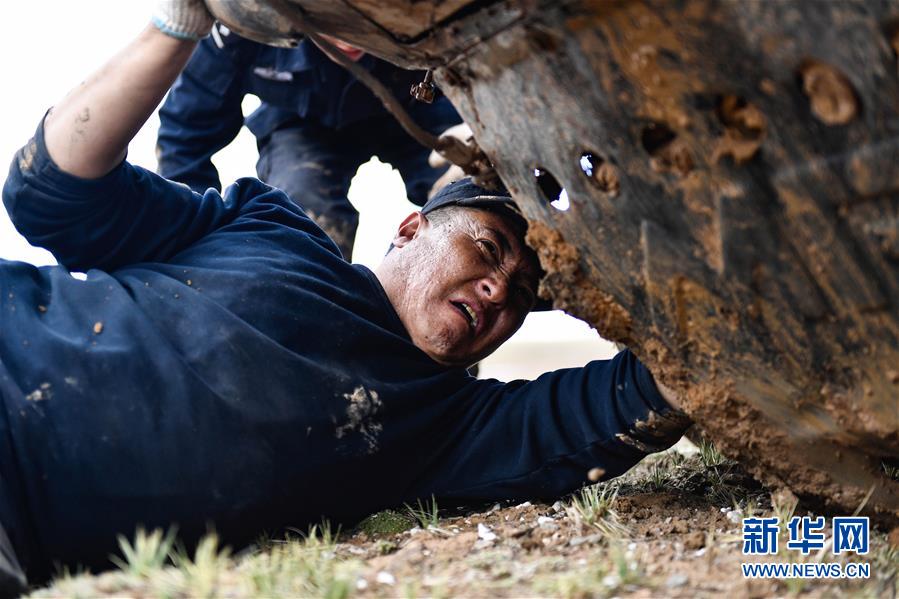 （圖文互動）（1）記者手記：可可西里，&ldquo;挪&rdquo;向&ldquo;藏羚羊大產(chǎn)房&rdquo;的14個(gè)半小時(shí)
