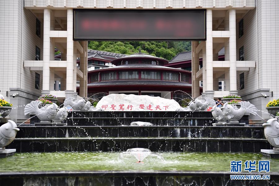 （新華視點(diǎn)&middot;圖文互動(dòng)）（3）學(xué)校建漂亮點(diǎn)本無錯(cuò)，為何這所&ldquo;豪華中學(xué)&rdquo;讓人困惑？