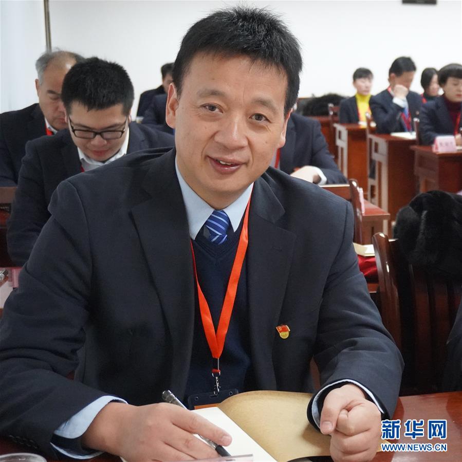 （新華全媒頭條&middot;圖文互動）（2）以仁心仁術(shù)造福人民&mdash;&mdash;寫在第三個(gè)中國醫(yī)師節(jié)之際