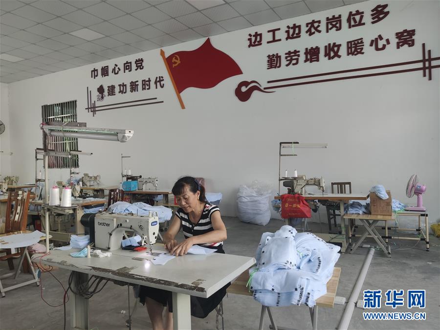 （決戰(zhàn)決勝脫貧攻堅(jiān)&middot;圖文互動(dòng)）（2）安居樂(lè)業(yè)并重，搬遷脫貧同步&mdash;&mdash;湖北88萬(wàn)搬遷群眾脫貧觀察 