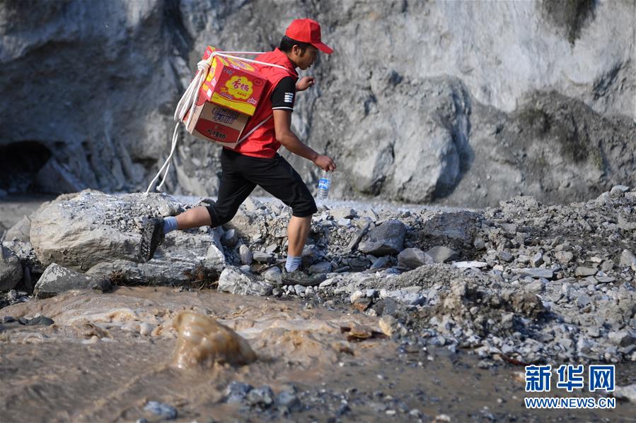 （防汛抗洪&middot;圖文互動）（5）七夕前夜，為莫諾村架起&ldquo;生命之橋&rdquo;
