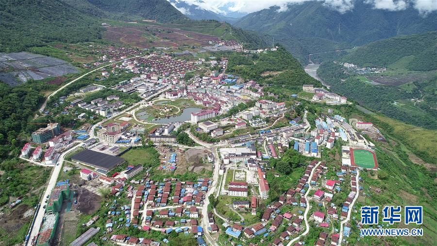 （新華全媒頭條&middot;圖文互動(dòng)）（9）闊步走在新時(shí)代康莊大道上&mdash;&mdash;以習(xí)近平同志為核心的黨中央關(guān)心西藏工作紀(jì)實(shí)