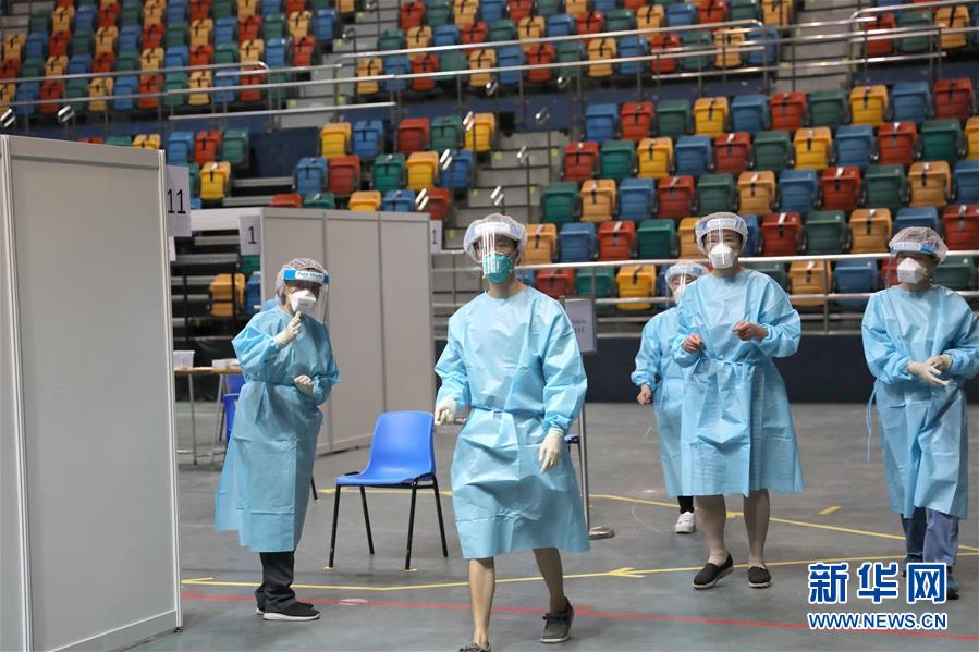 （圖文互動）（2）&ldquo;身為醫(yī)護人員一分子，應該出來幫忙&rdquo;&mdash;&mdash;參與新冠病毒社區(qū)檢測的香港醫(yī)護人員速寫