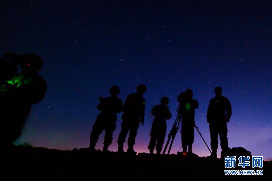 （在習(xí)近平強(qiáng)軍思想指引下&middot;我們?cè)趹?zhàn)位報(bào)告&middot;圖文互動(dòng)）（1）數(shù)字化勁旅的&ldquo;士兵突擊&rdquo;&mdash;&mdash;陸軍第82集團(tuán)軍某部牢記囑托練兵備戰(zhàn)記事