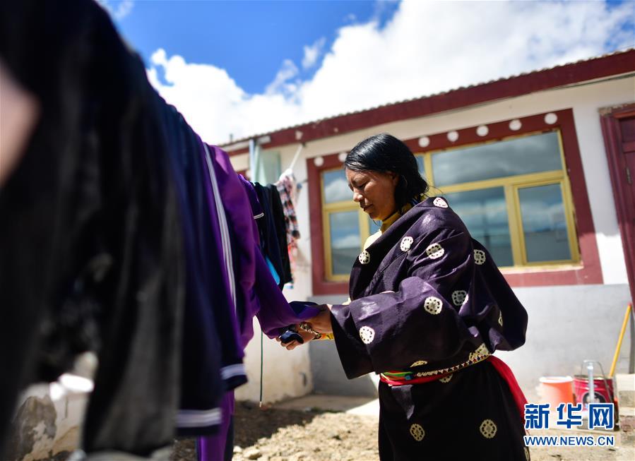 （新華全媒頭條&middot;走向我們的小康生活&middot;圖文互動(dòng)）（7）綠色繪就三江源&mdash;&mdash;來(lái)自青海脫貧奔小康一線的蹲點(diǎn)報(bào)告