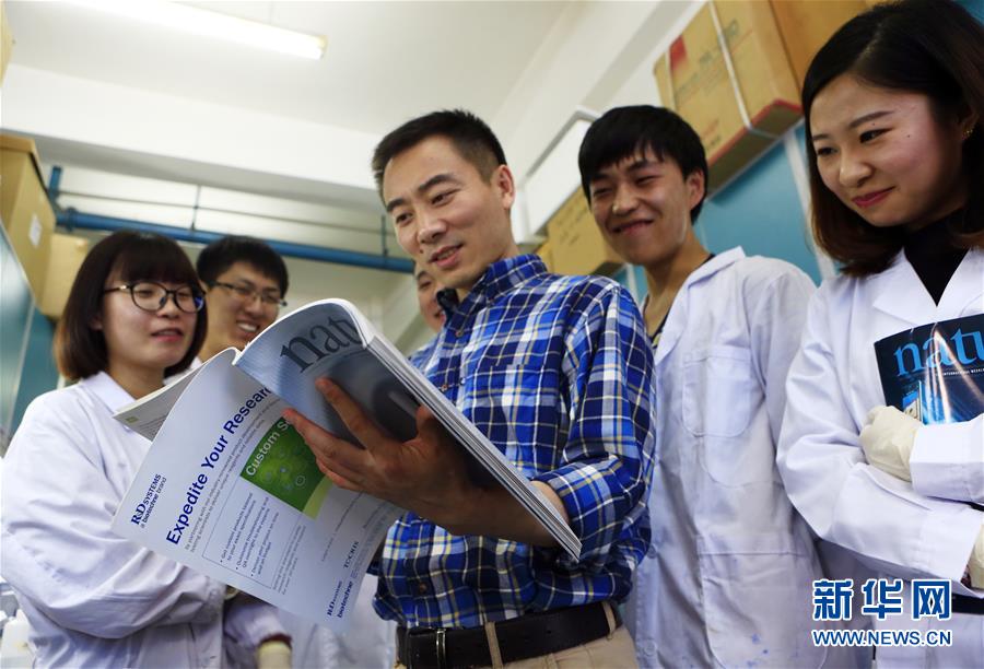 （在習(xí)近平新時(shí)代中國(guó)特色社會(huì)主義思想指引下&mdash;&mdash;新時(shí)代新作為新篇章&middot;習(xí)近平總書(shū)記關(guān)切事&middot;圖文互動(dòng)）（4）終不悔為國(guó)為民，攀高峰只爭(zhēng)朝夕&mdash;&mdash;來(lái)自科學(xué)家們的動(dòng)人故事