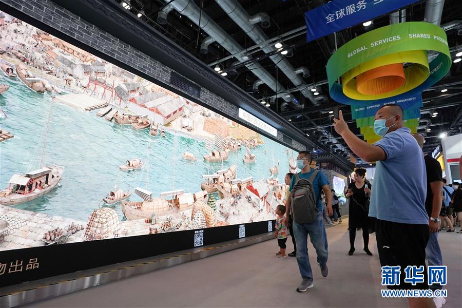 （新華全媒頭條&middot;圖文互動）（13）奮斗結(jié)碩果，再寫新篇章&mdash;&mdash;寫在共和國71周年華誕之際