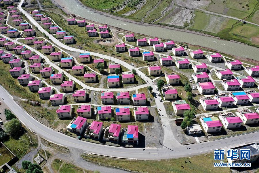 (西藏昌都解放70周年·圖文互動(dòng))(6)高原小鎮(zhèn)“搬”來(lái)一家“商業(yè)綜合體”