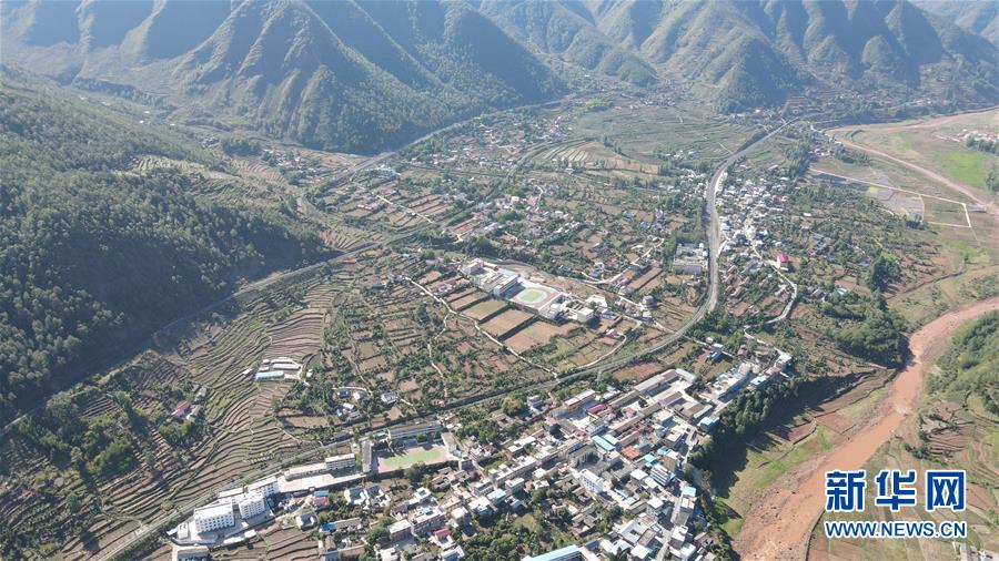 （坐著高鐵看中國(guó)&middot;圖文互動(dòng)）（4）走成昆，感受闖過(guò)禁區(qū)的光影記錄