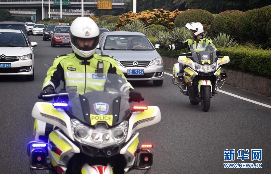 （深圳特區(qū)40年&middot;圖文互動）（4）&ldquo;智&rdquo;行千里&mdash;&mdash;特大城市交通治理的深圳樣板