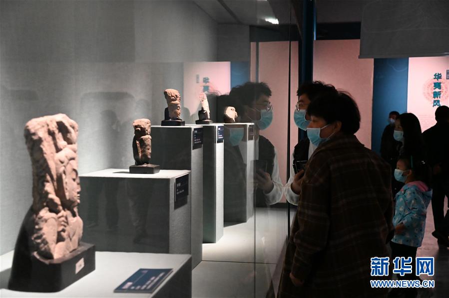 (圖文互動(dòng))(3)中國三大石窟在河南洛陽首次聯(lián)袂開展