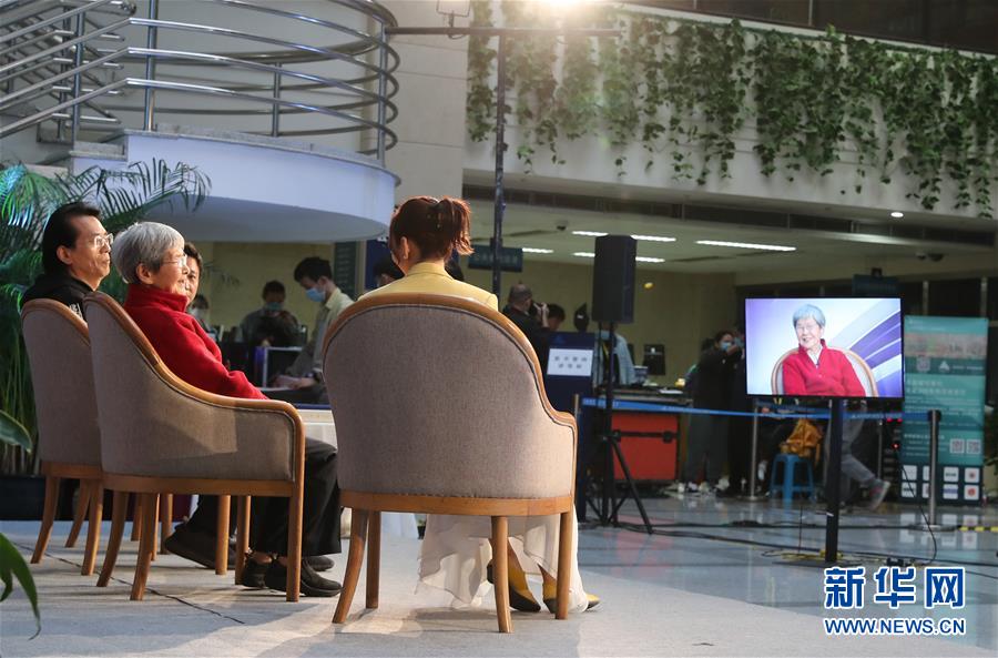 (新華全媒頭條·圖文互動(dòng))(9)我們都是讀者——促進(jìn)全民閱讀 構(gòu)建書香社會(huì)