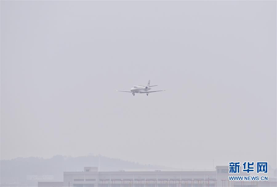 (經(jīng)濟)(1)成都天府國際機場開始校飛