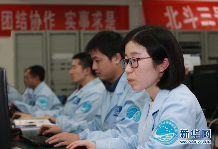 （在習近平強軍思想指引下&middot;我們在戰(zhàn)位報告&middot;圖文互動）（1）向著未來戰(zhàn)場沖鋒&mdash;&mdash;國防科技大學科研創(chuàng)新記事