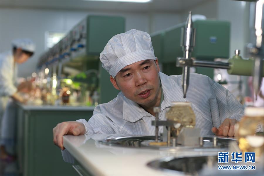 （在習近平強軍思想指引下&middot;我們在戰(zhàn)位報告&middot;圖文互動）（5）向著未來戰(zhàn)場沖鋒&mdash;&mdash;國防科技大學科研創(chuàng)新記事