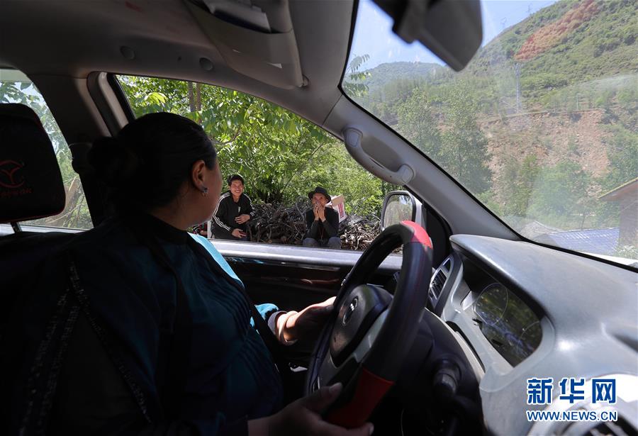 （代表委員履職）（4）全國(guó)人大代表吉克石烏：創(chuàng)建&ldquo;四好&rdquo;挑起脫貧大梁