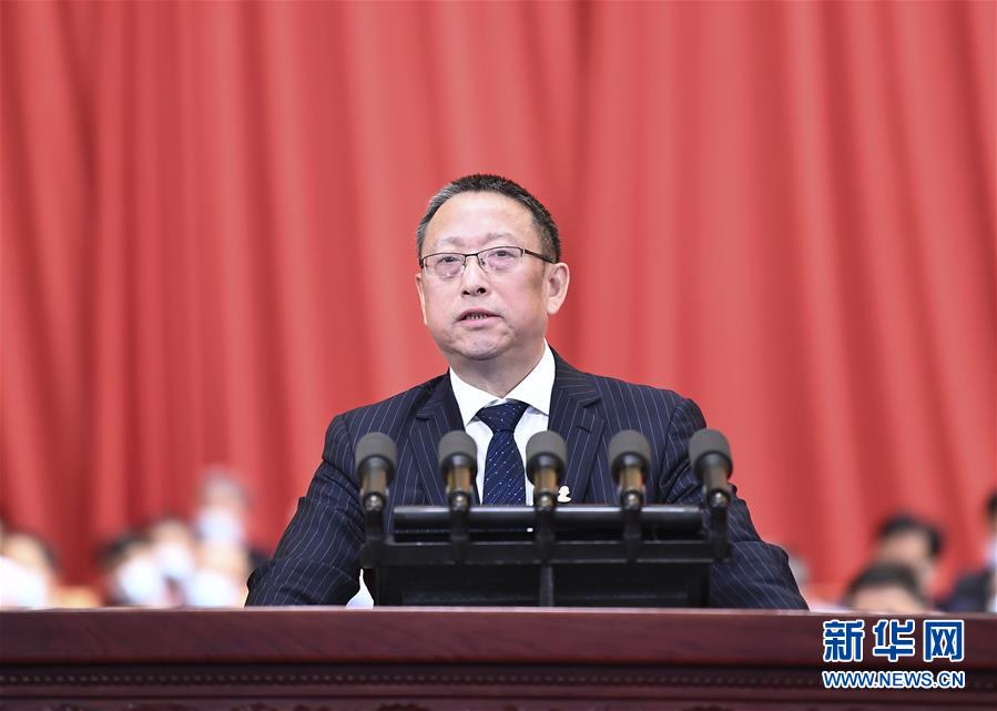 （兩會(huì)&middot;政協(xié)開幕&middot;XHDW）鄭建邦代表政協(xié)第十三屆全國委員會(huì)常務(wù)委員會(huì)作提案工作情況的報(bào)告