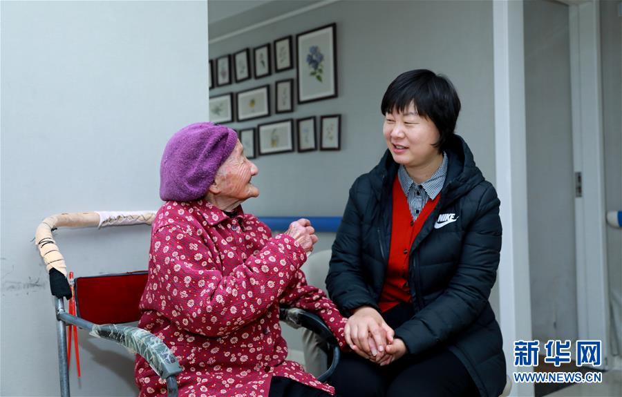 （新時(shí)代優(yōu)秀縣委書記風(fēng)采&middot;圖文互動(dòng)）（1）吳海燕：向百姓交一份無悔的答卷