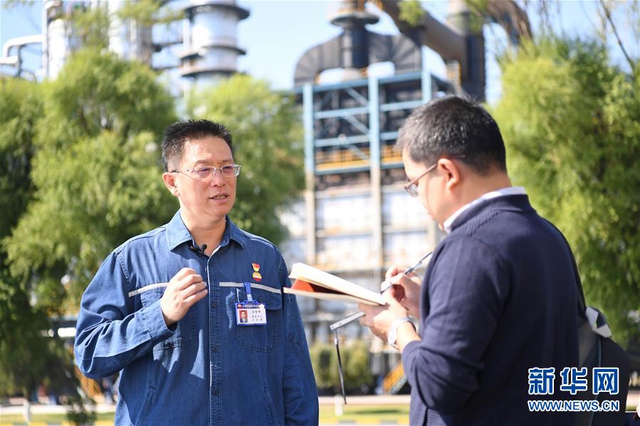 （新華全媒頭條&middot;圖文互動(dòng)）（8）奮力書(shū)寫(xiě)東北振興的時(shí)代新篇&mdash;&mdash;習(xí)近平總書(shū)記調(diào)研東北三省并主持召開(kāi)深入推進(jìn)東北振興座談會(huì)紀(jì)實(shí)